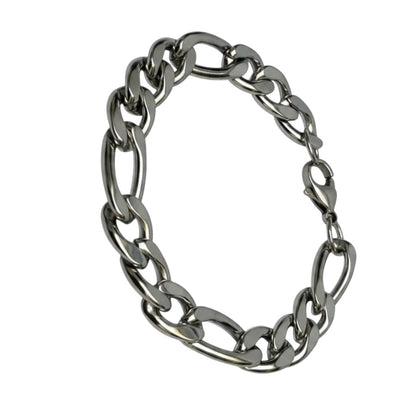 Aramat Jewels zilverkleurige RVS Figaro armband van 11mm breed met robuuste schakels voor een stoere uitstraling.