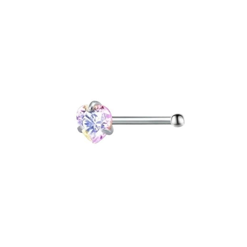 Aramat Jewels stalen neuspiercing met een hartvormige AB zirkonia steen in een zilverkleurige zetting.