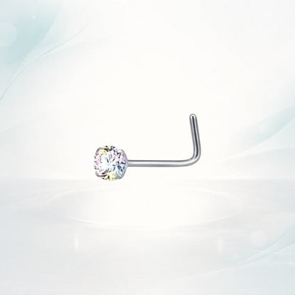 Aramat Jewels stalen neuspiercing met gebogen staafje en een schitterende AB transparante zirkonia steen.