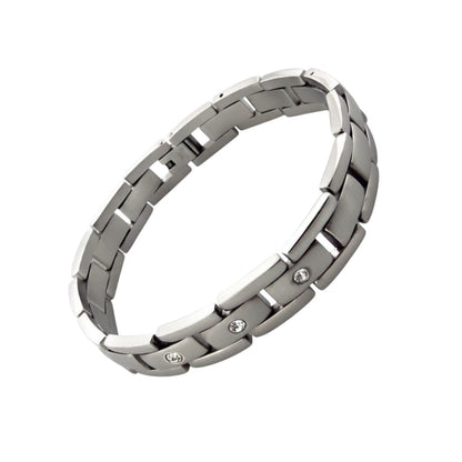Aramat Jewels zilverkleurige stalen schakelarmband met transparante zirkonia steentjes, 12mm breed en 22cm lang.