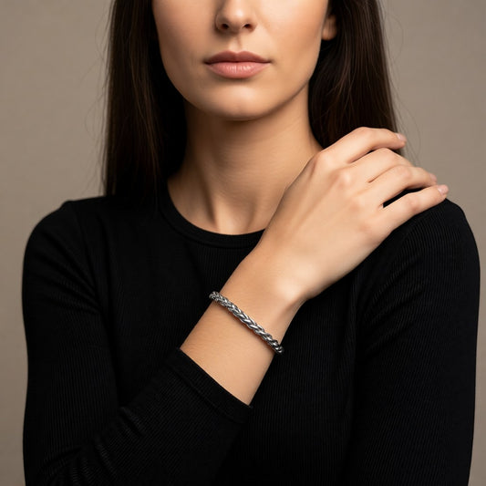 Aramat Jewels zilverkleurige vossenstaart armband van RVS, 20cm lang en 5mm breed, met gevlochten schakel.