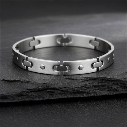 Aramat Jewels stoere zilverkleurige edelstalen armband van 21 cm met een unieke fantasieschakel en kliksluiting.