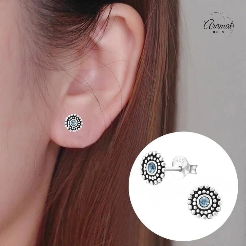 Bali Oorbellen Licht Blauw Kristal | 925 Zilver - oor1058 - 29351 - Oorbellen kopen# - 6mm - 925 Zilver - alles