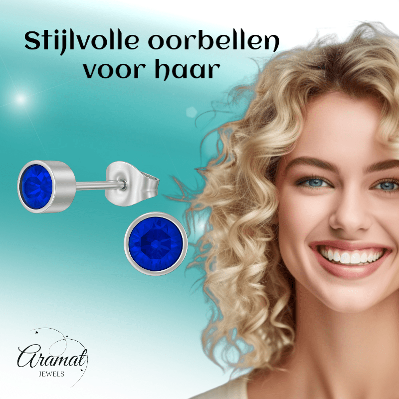 Donkerblauwe kristal oorstekers – 5mm zilver RVS - Aramat Jewels - Oorbellen - cadeautip