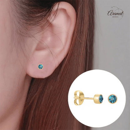 Goudkleurige Oorstekers 4mm - Zeeblauw Kristal - oor4603 - Oorbellen kopen# - 4mm - alles - cadeau
