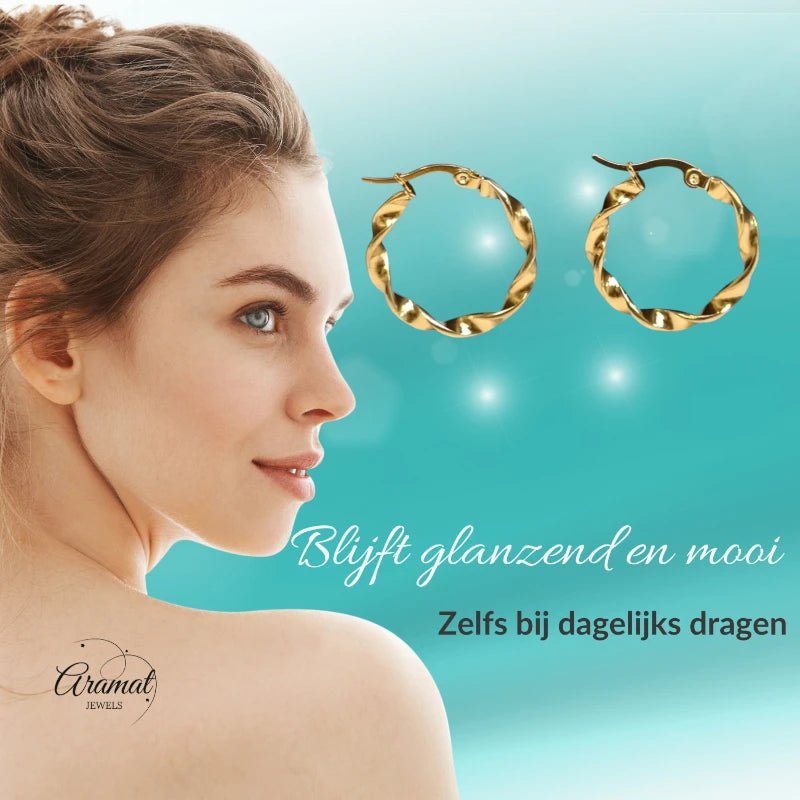Goudkleurige RVS Wokkeloorringen Gedraaid - 20 mm - Aramat Jewels - Oorringen - cadeautip