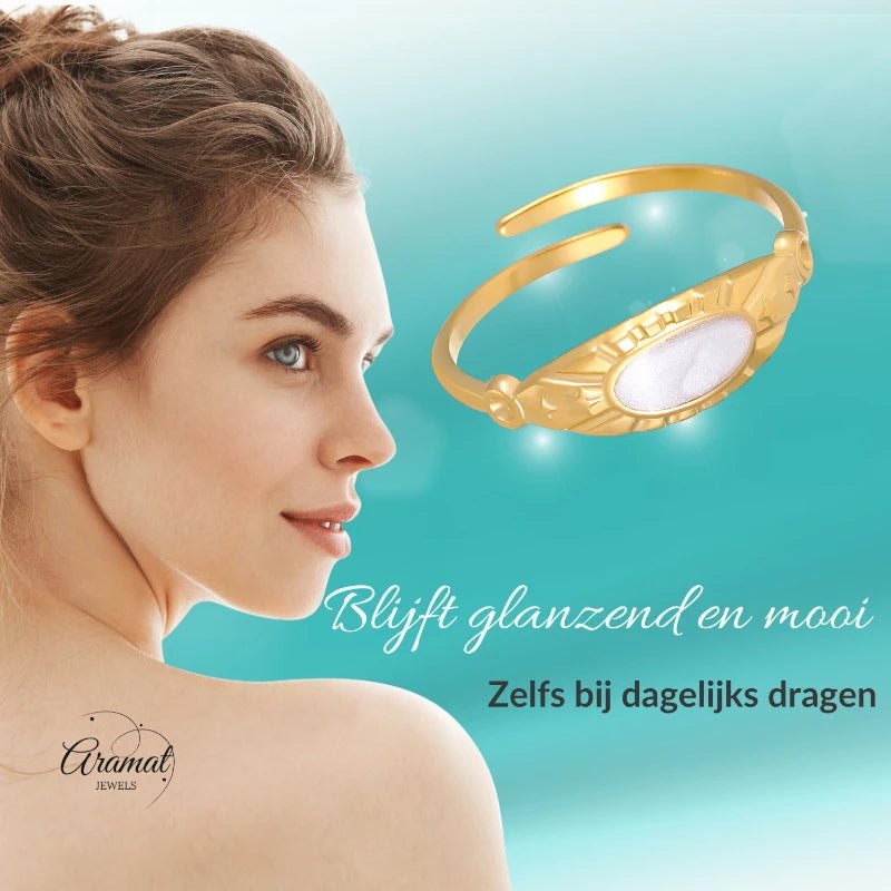 Goudkleurige Verstelbare RVS Ring met Parelmoer Wit Emaille - 6 mm - Aramat Jewels - Ringen - cadeautip