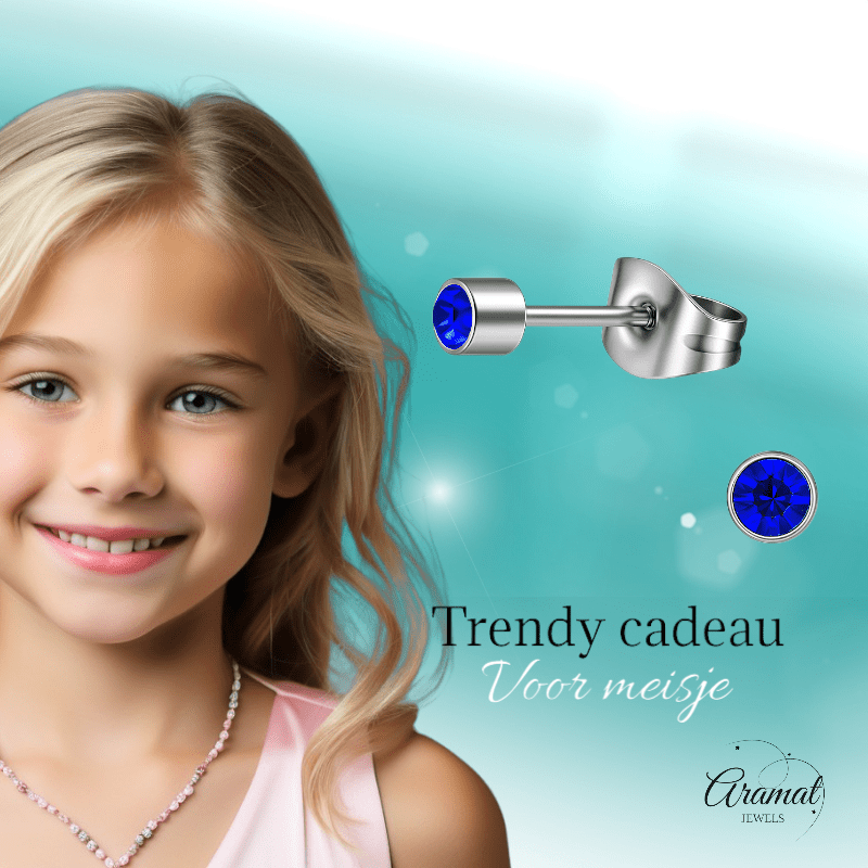 Mini kristal oorstekers blauw – 3mm zilverkleur - Aramat Jewels - Oorbellen - cadeautip