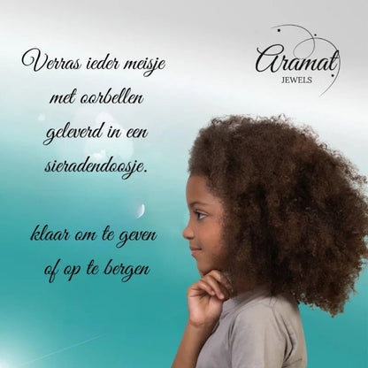 Mini Oorringen RVS Goudkleur – 15mm – Rode Ovale Zirkonia - Aramat Jewels - RVS Sieraden - Oorringen - cadeautip