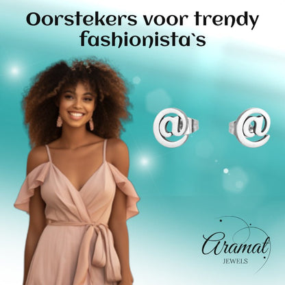 Oorbellen – Staal Apenstaartje (@) Zilverkleurig (10mm) - Aramat Jewels - Oorbellen - cadeautip