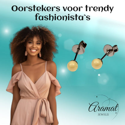 Oorbellen – Witte Bolletjes Metaal (4mm) - Aramat Jewels - Oorbellen - cadeautip