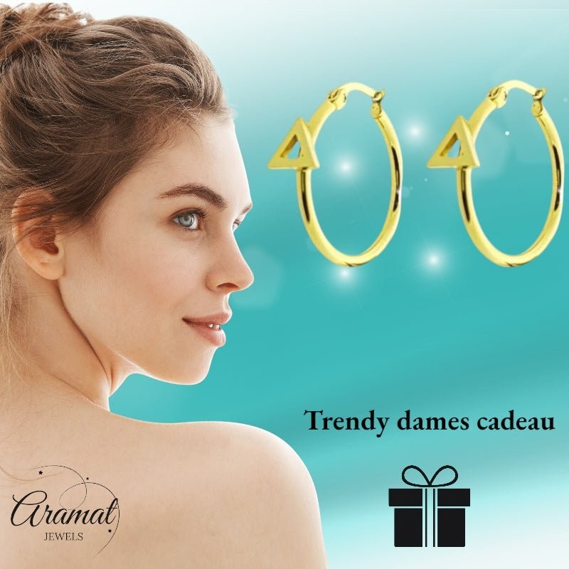 Oorringen – Staal Driehoek Goudkleurig (24mm) - Aramat Jewels - Oorringen - cadeautip