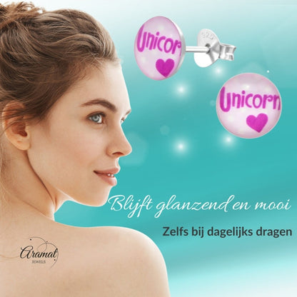 Ronde Zilveren Oorbellen - Unicorn Tekst & Roze Acryl - Aramat Jewels - Oorbellen - cadeautip