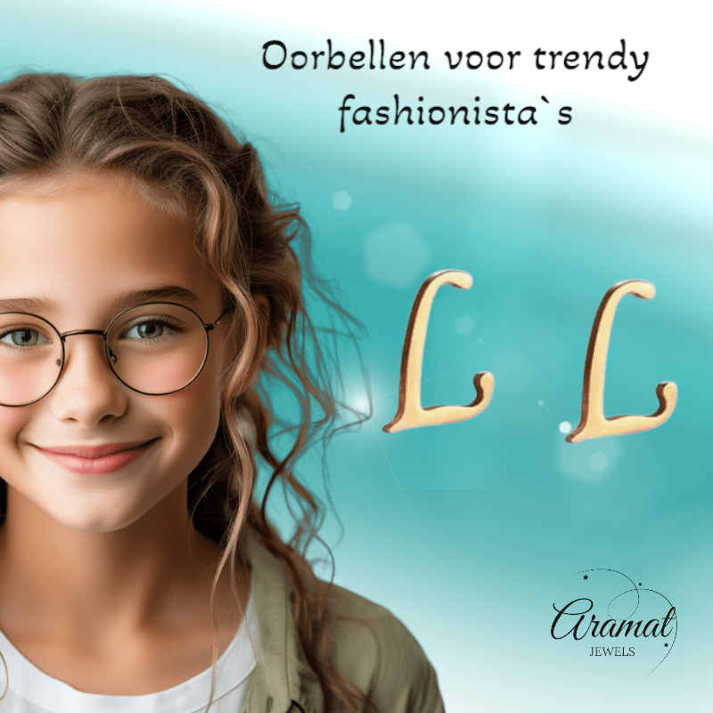 RVS letter L oorstekers goudkleurig - Aramat Jewels - Oorbellen - cadeautip