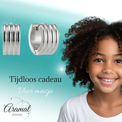 RVS Mini Huggie Creolen Streep Zilverkleur 13mm - Unisex Kind - Aramat Jewels - Oorringen - cadeautip