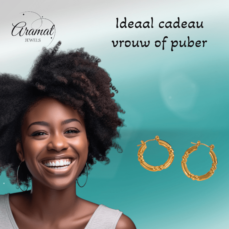 RVS Oorringen met Streepjes Motief – Goudkleurig 26x25mm - oor6361 - 840143 - Oorringen kopen# - 26mm - alles - cadeau