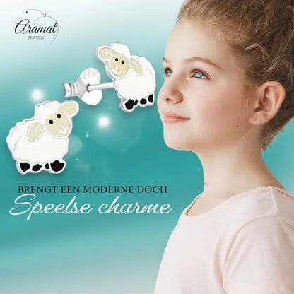 Oorbellen in de vorm van een schaap.