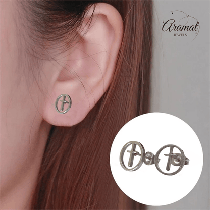 Stalen ronde oorbellen met kruisje – Zilverkleur – 10mm - oor1339 - XE76506 - Oorbellen kopen# - 10mm - alles - cadeau