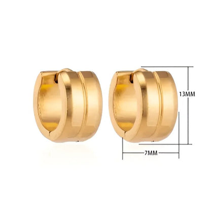 Een paar vergulde oorbellen