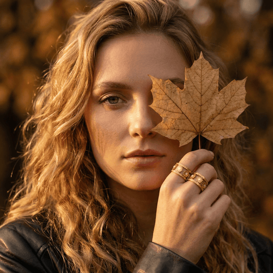 Verstelbare RVS Ring met Emaille Bloemen - Goudkleur (7 mm) - Aramat Jewels - Ringen - cadeautip
