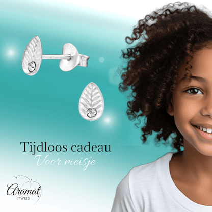 Zilveren Blaadje Oorbellen Kristal – 6x4mm - Aramat Jewels - Oorbellen - cadeautip