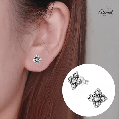 Zilveren Bloem Oorstekers - 9mm - Transparant Kristal - oor1851 - 36641 - Oorbellen kopen# - 925 Zilver - 9mm - alles