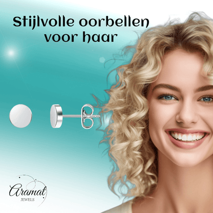 Zilverkleurige Ronde Oorstekers RVS 5mm - Aramat Jewels - Oorbellen - cadeautip