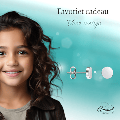 Zilverkleurige Ronde Oorstekers RVS 5mm - Aramat Jewels - Oorbellen - cadeautip