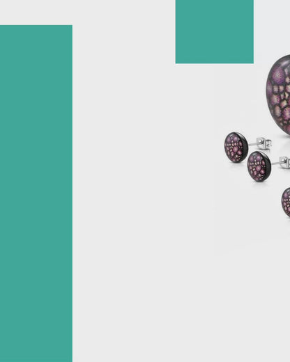 Boucles d'oreilles violettes à motif crocodile